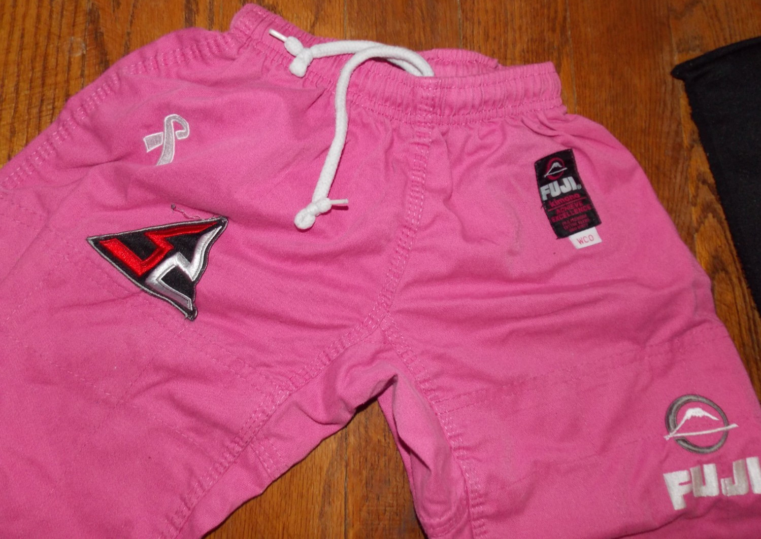 Fuji Kids All Around Brazilian Jiu Jitsu Gi – Pink WC0 + belt & skinguards