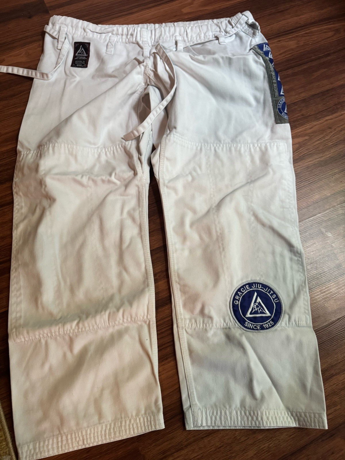 Gracie Jiu-Jitsu Authentic Gi Jiu-Jitsu Uniform A2 White/Blue Patch Set