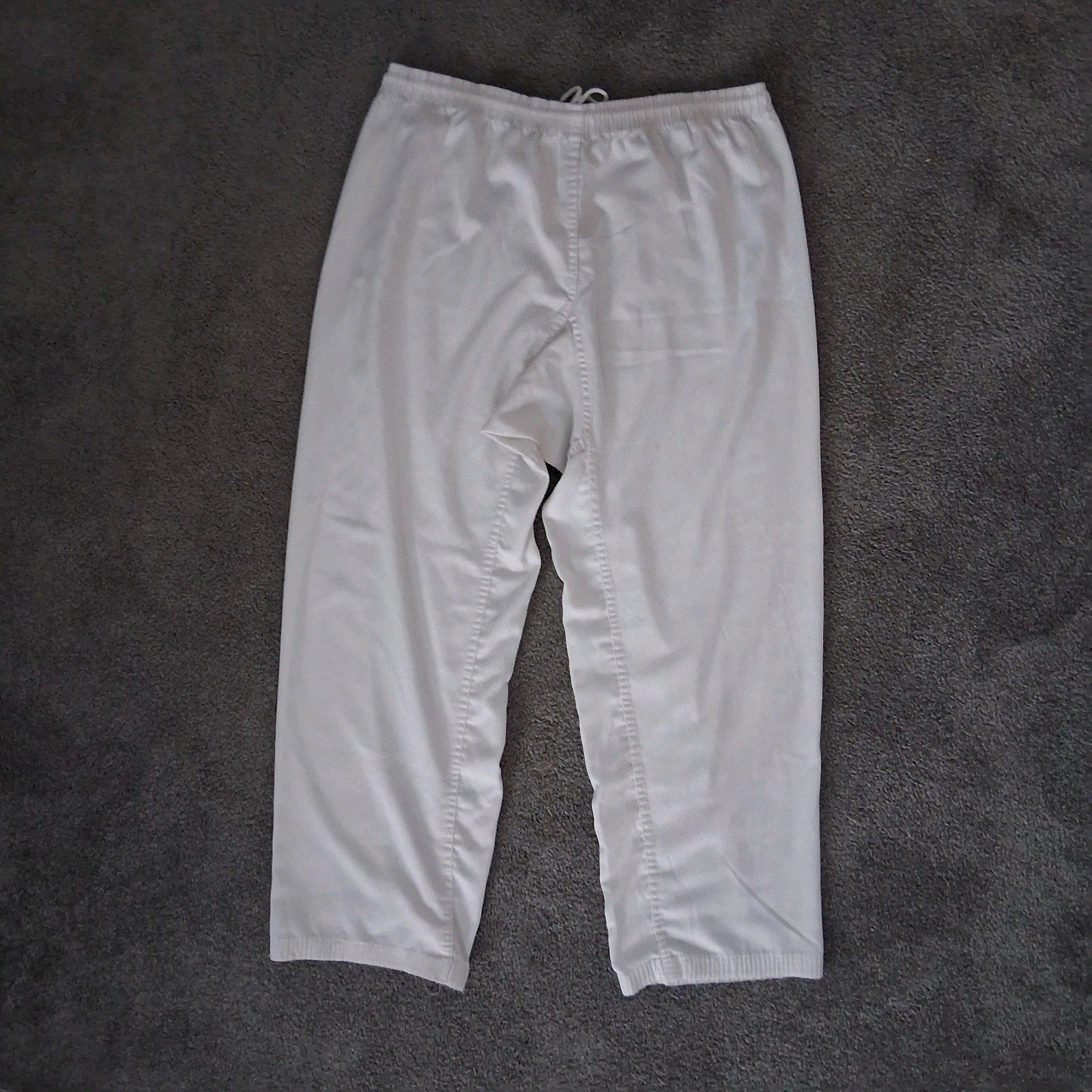White Martial Arts Uniform Gi Suit Martial Arts World Logo Jacket & Pants Large
