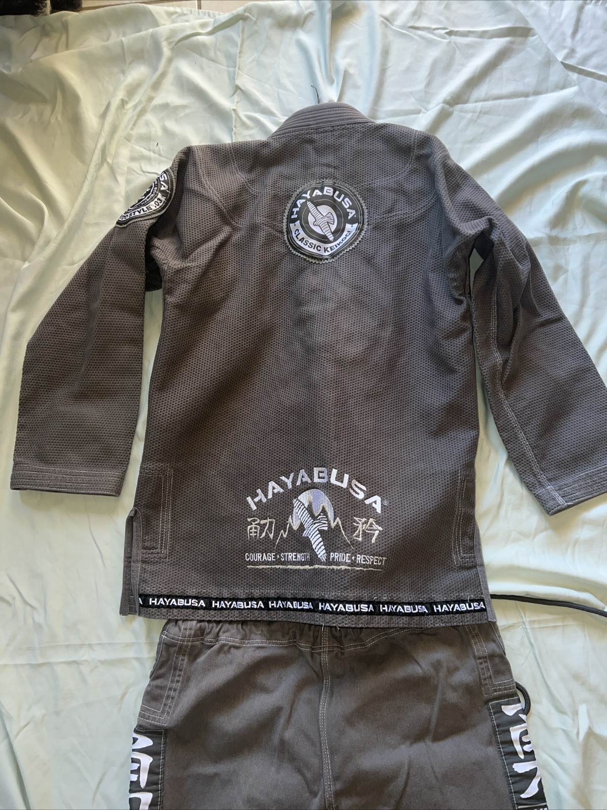 Hayabusa GI A4 Pearl Weave Jiu Jitsu Grappling Karate Grey Set