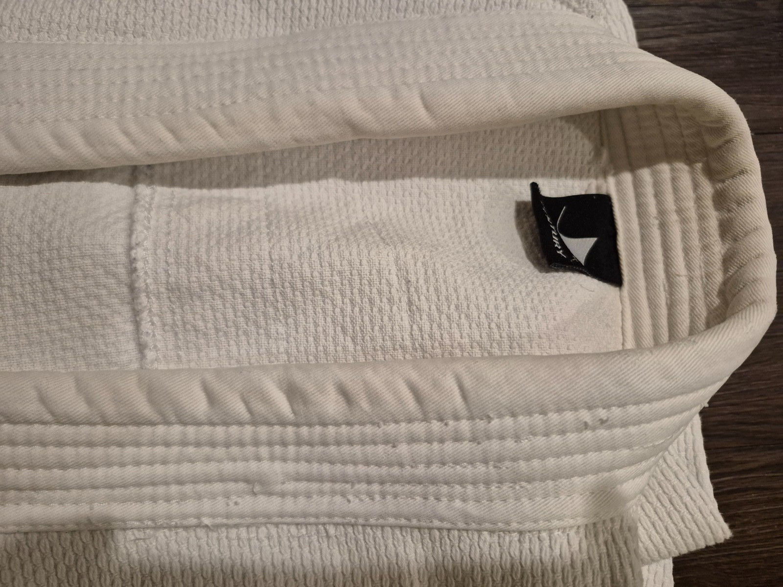 Century Aikido / aikijutsu / jujutsu single weave gi white size 4