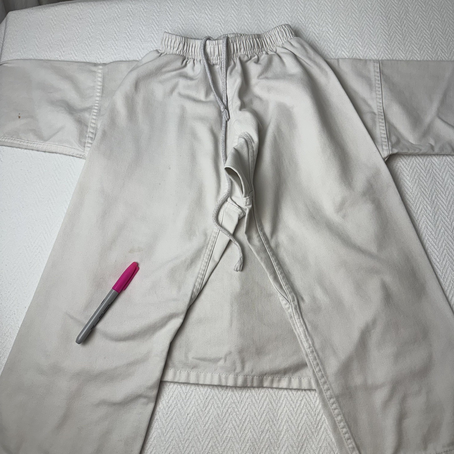 Gi Karate Century Martial Arts Uniform Pants Top and Belt Included Kid Sz 0