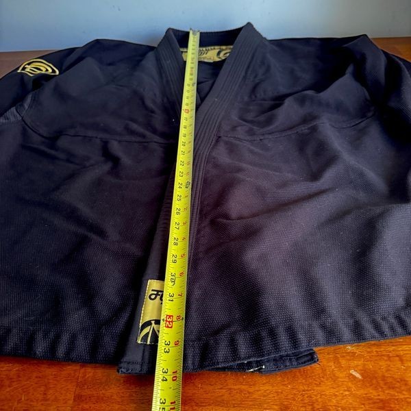 Fuji Sports Flow-Tech BJJ Gi Black/Gold top only adult A5 new