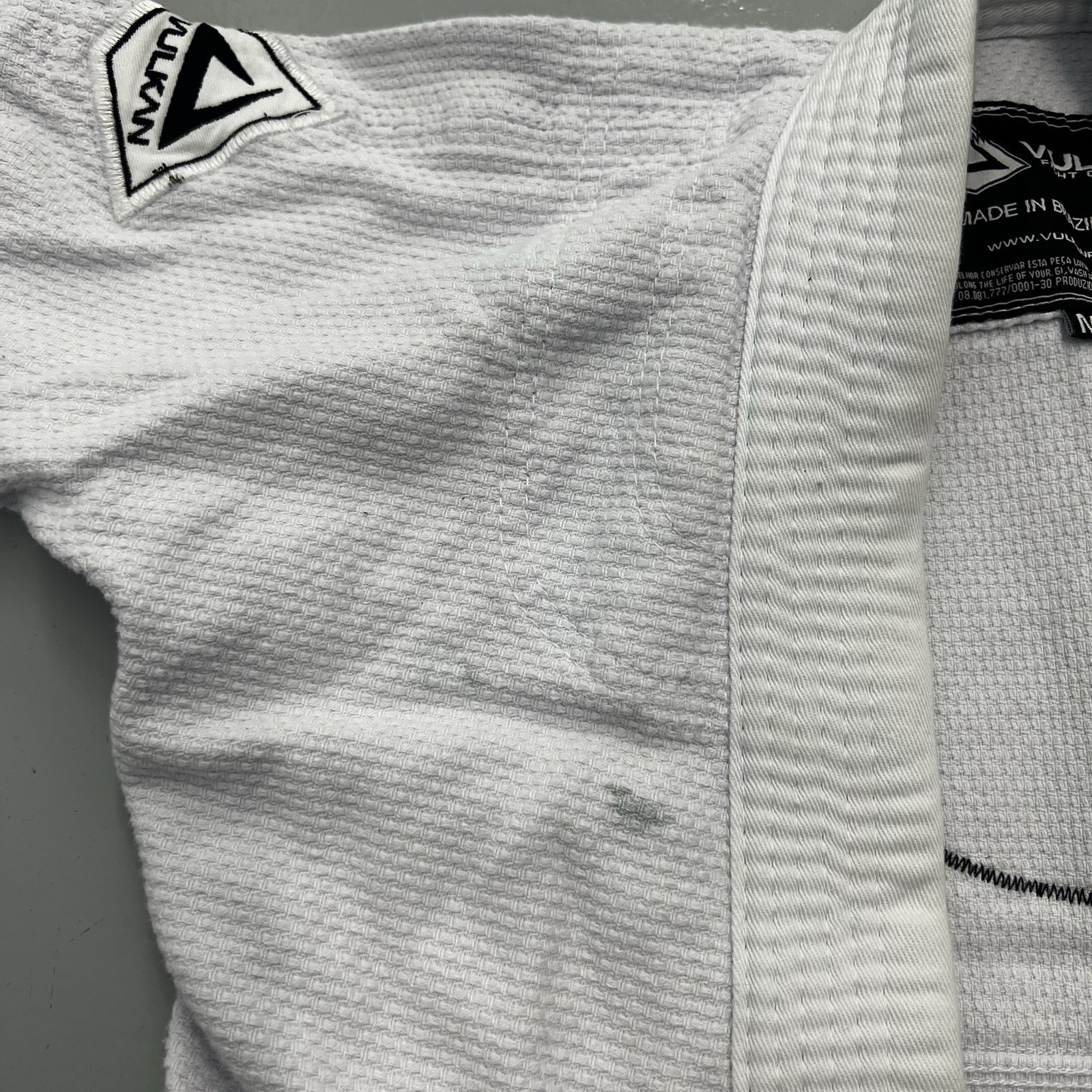 Vulkan Jiujitsu Kids Youth GI Size M1 White Made In Brazil Uniform