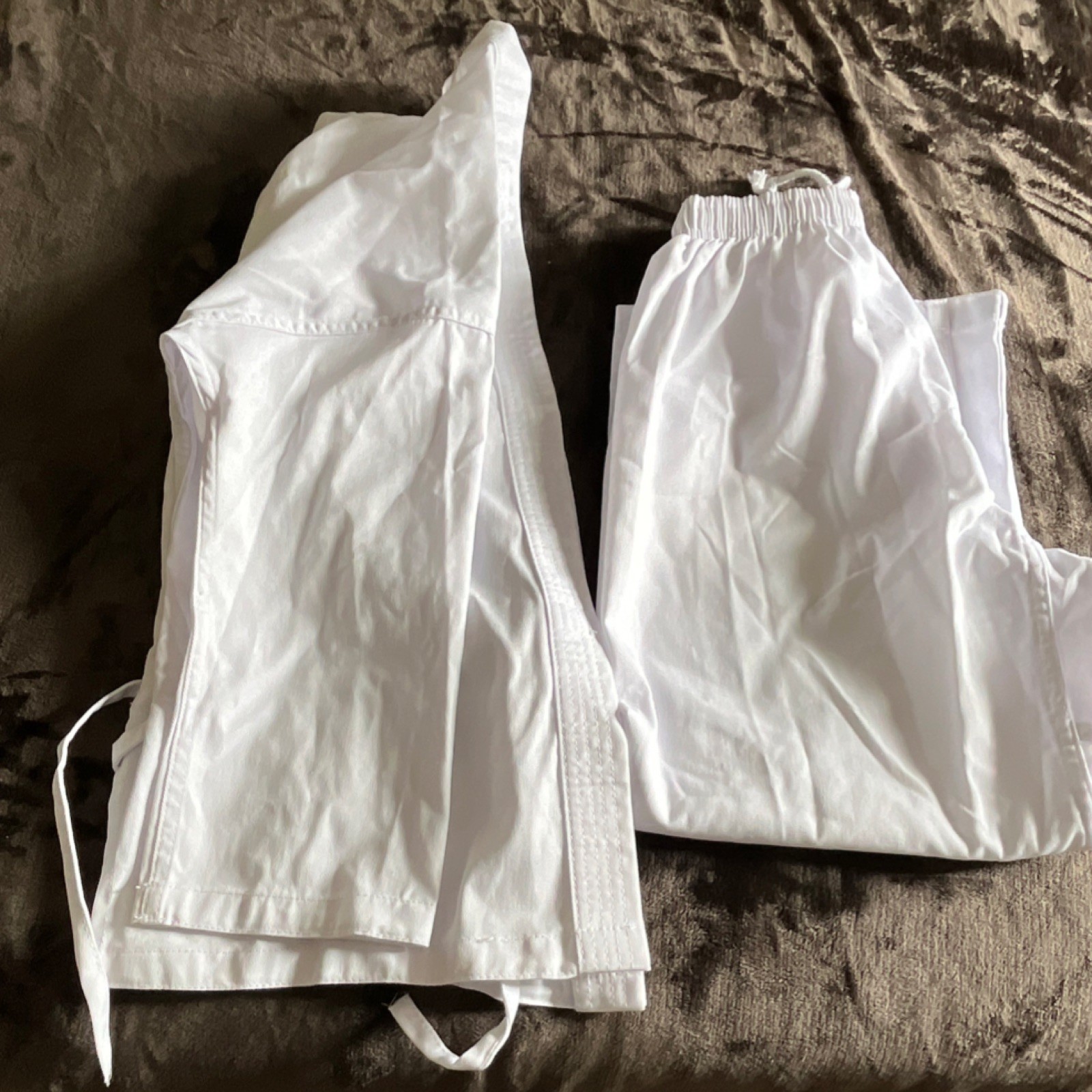White Martial Arts Uniform Gi Set Karate Tae Kwon Do kid Unisex Size 1