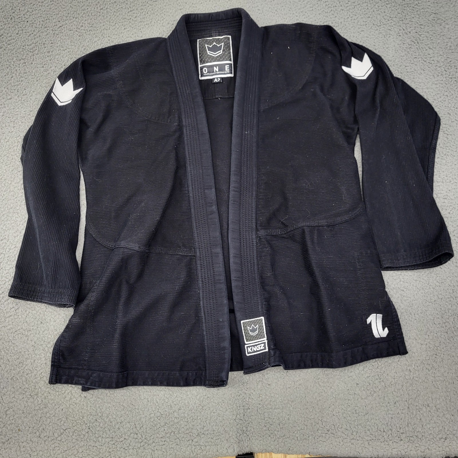 Kingz The ONE Jiu Jitsu Gi Kimono Top Uniform Size A2 Black MMA