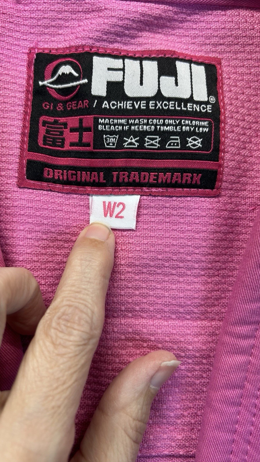 Fuji Jiu Jitzu Gi W2 Womens Pink Breast Cancer Ribbon Fighting NWT