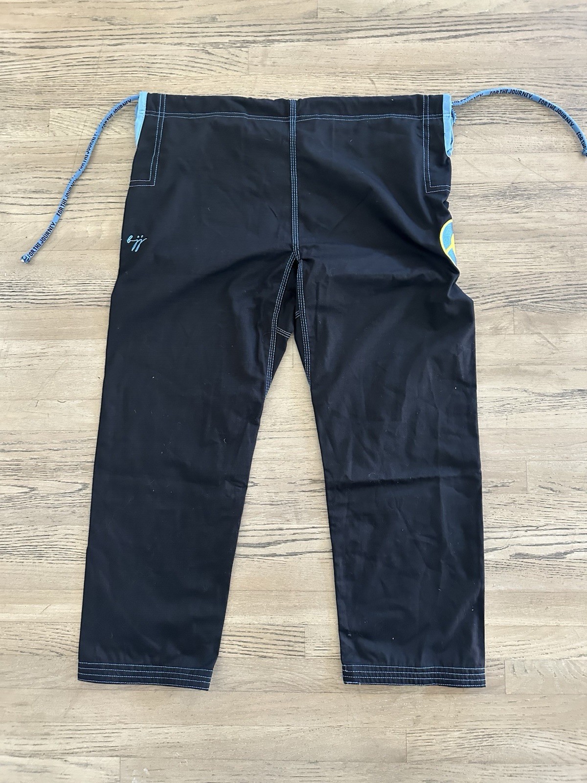 Gold BJJ Aeroweave Ultralight Gi A1 Black w/ Blue Stitching Complete BJJ Suit