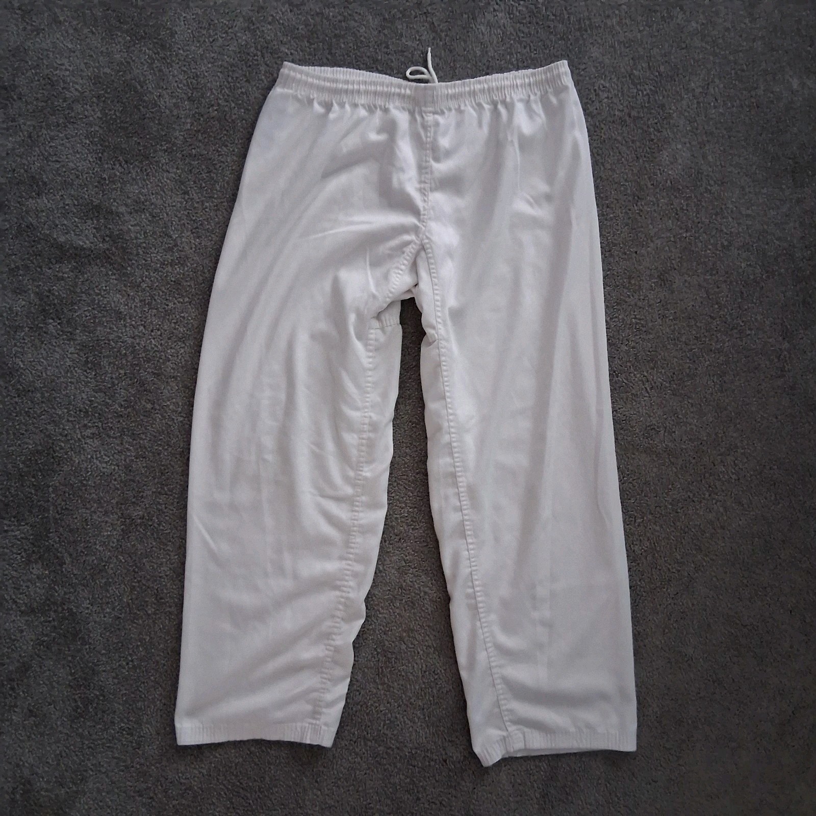 White Martial Arts Uniform Gi Suit Martial Arts World Logo Jacket & Pants Large