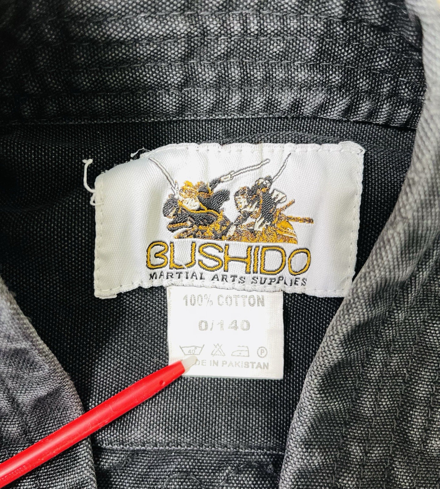 Bushido Gi Size 0/140 Martial Arts Supplies BJJ Jui Jitsu Black With Patches
