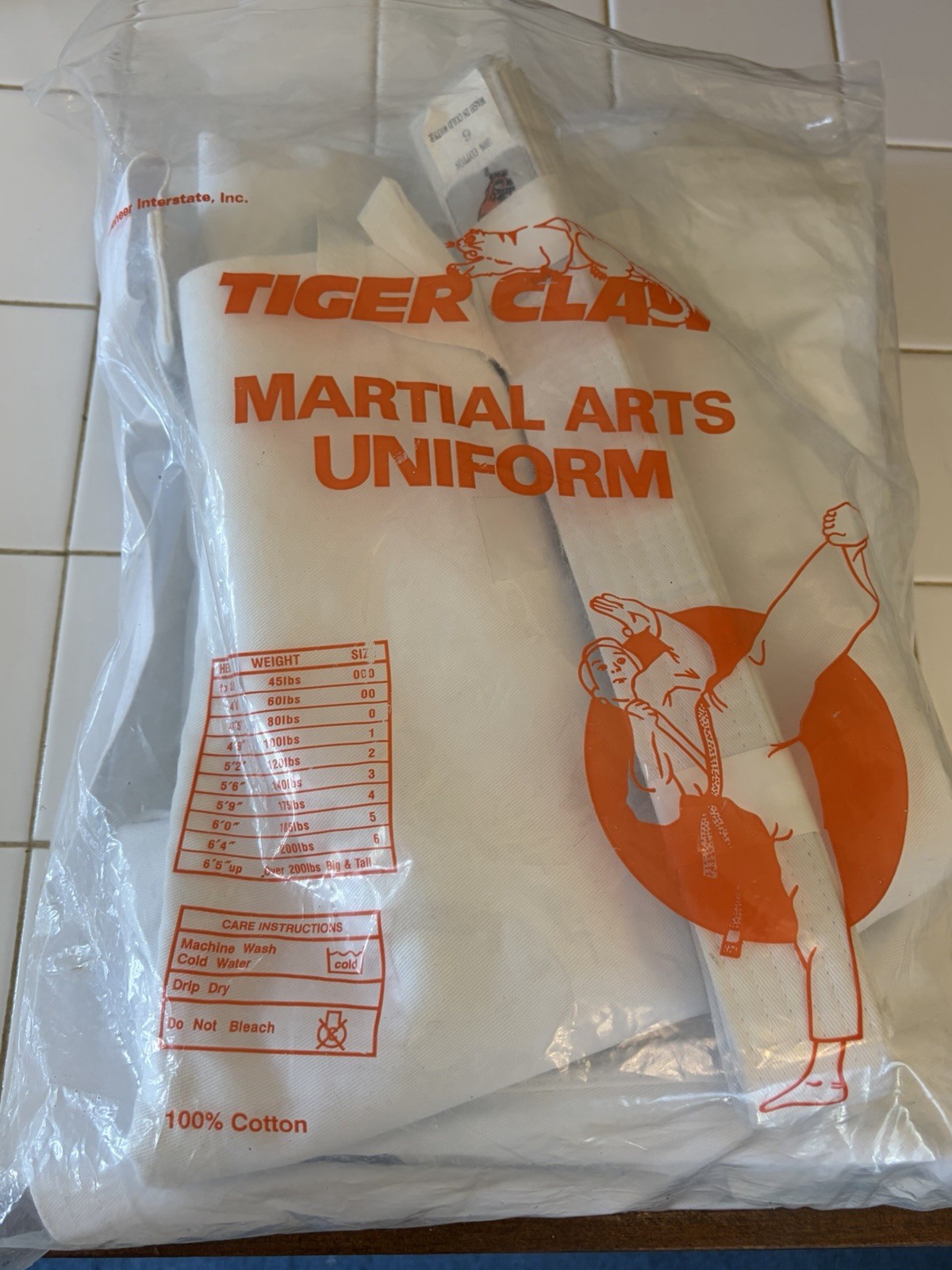 TIGER CLAW Martial Arts Uniform Size 6 Gi White Belt (Description ) Full Uniform