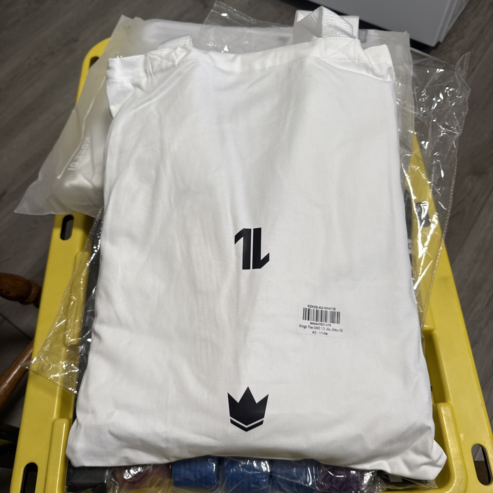 Kingz the One V2 BJJ GI Kimono white Lightweight Jiu Jitsu Uniform, Size A2