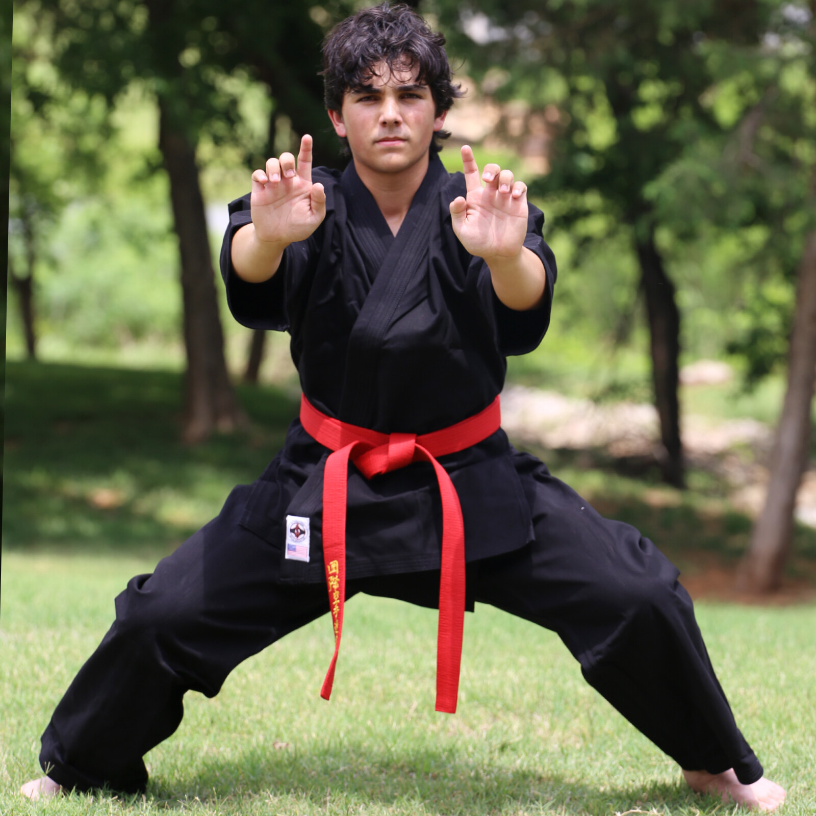 Karate Gi Uniform 14oz Martial Arts Suit for Training Competition Black