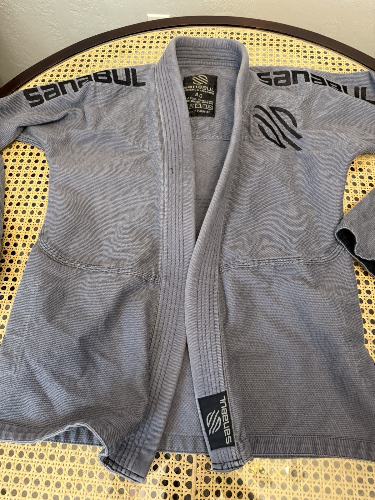 SANABUL Top Jiu Jitsu MMA Grappling Gi Top Gray Embroidered Men Size AO Clean