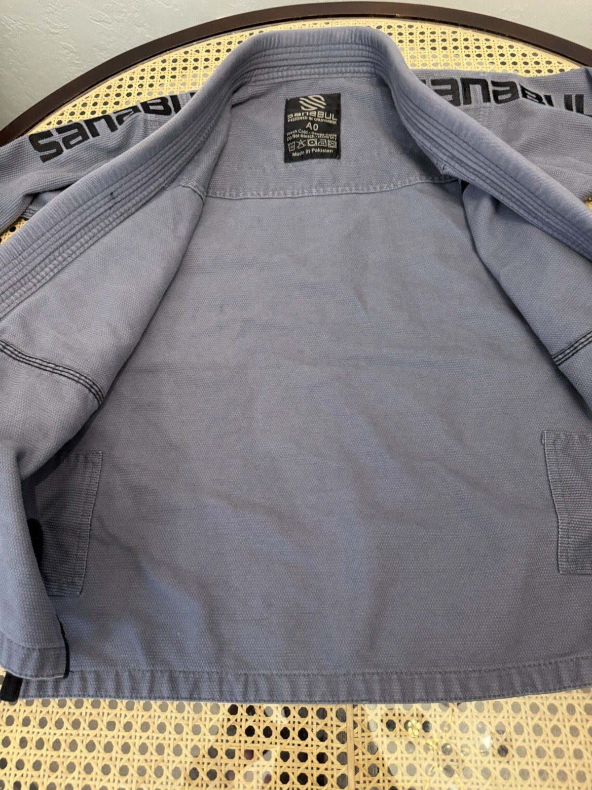 SANABUL Top Jiu Jitsu MMA Grappling Gi Top Gray Embroidered Men Size AO Clean