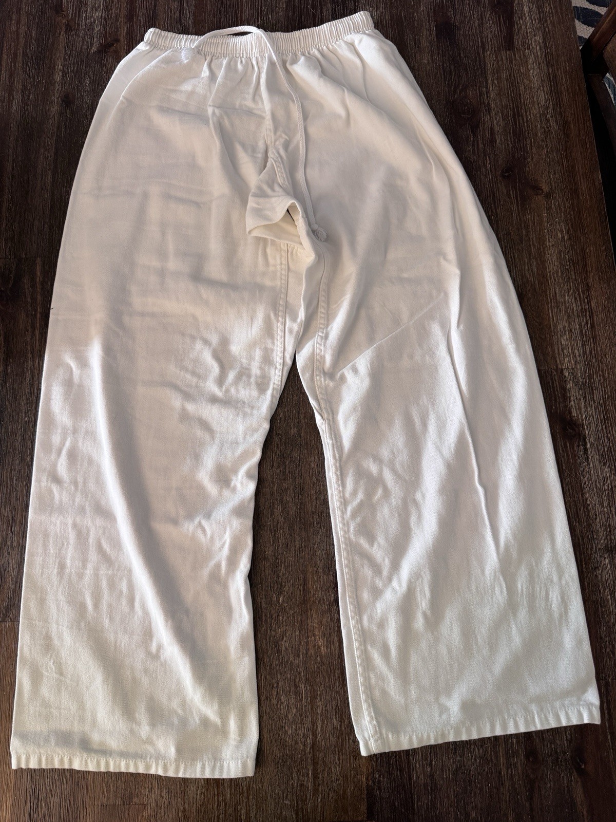 Century White Lightweight Student Uniform Martial Arts Gi Men’s Size 5