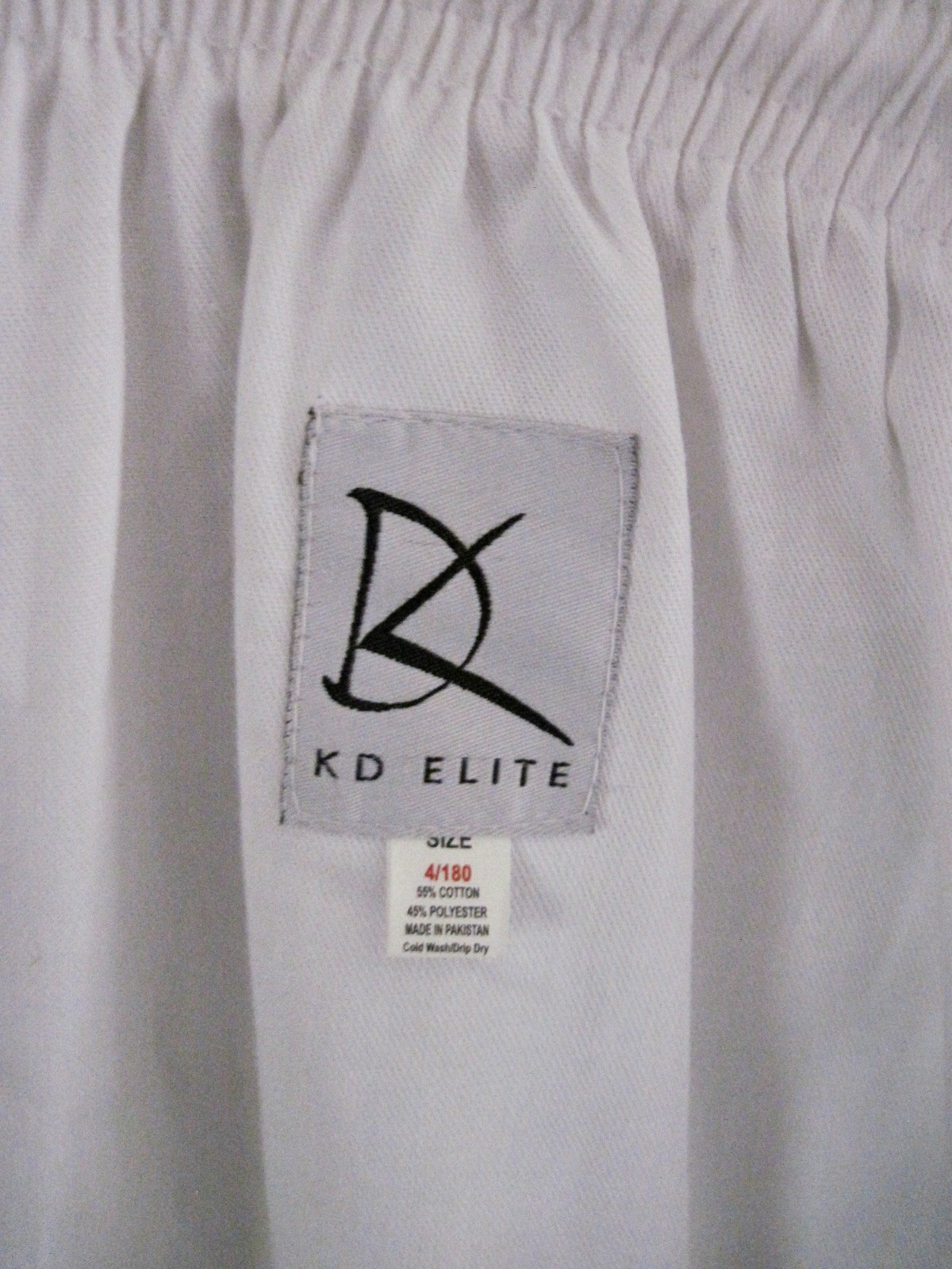 KD Elite Cotton/Poly White Martial Arts Uniform for Karate/Taekwondo 4/180