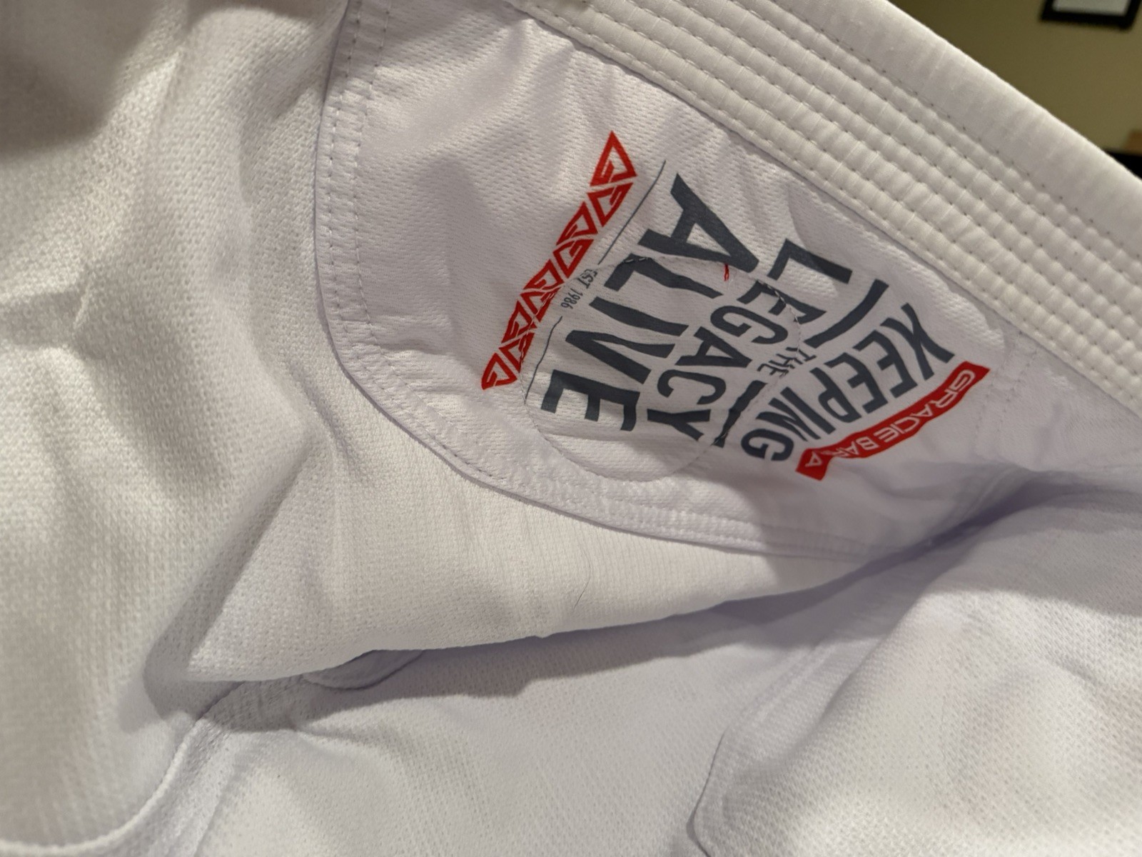 Gracie Barra Jiu Jitsu Competition Gi AtletaGB V4 Kimono A1T Tall