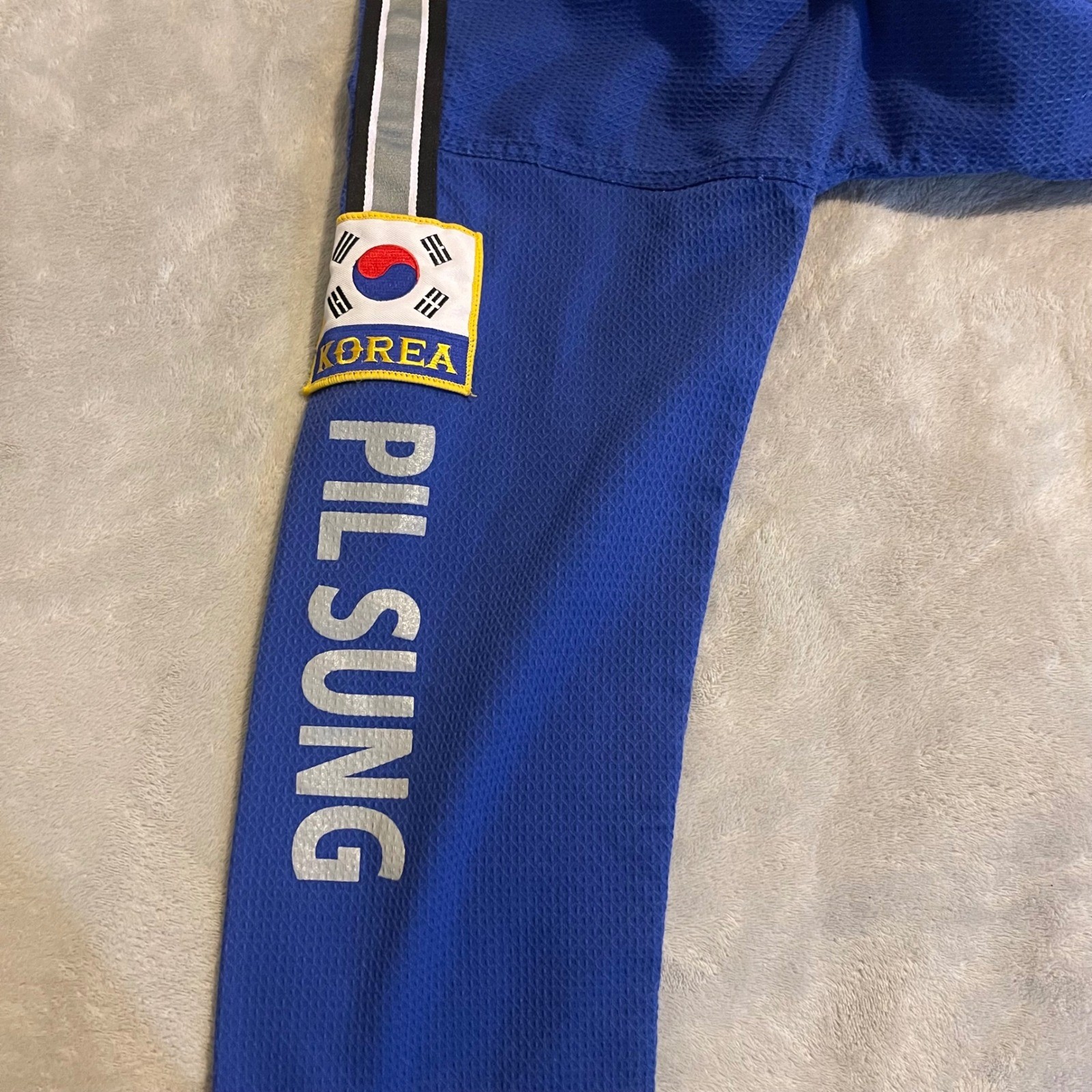 BMA Best Sangmoosa Taekwondo Uniform Gi USWC Black Belt Club Size 4 Blue MMA