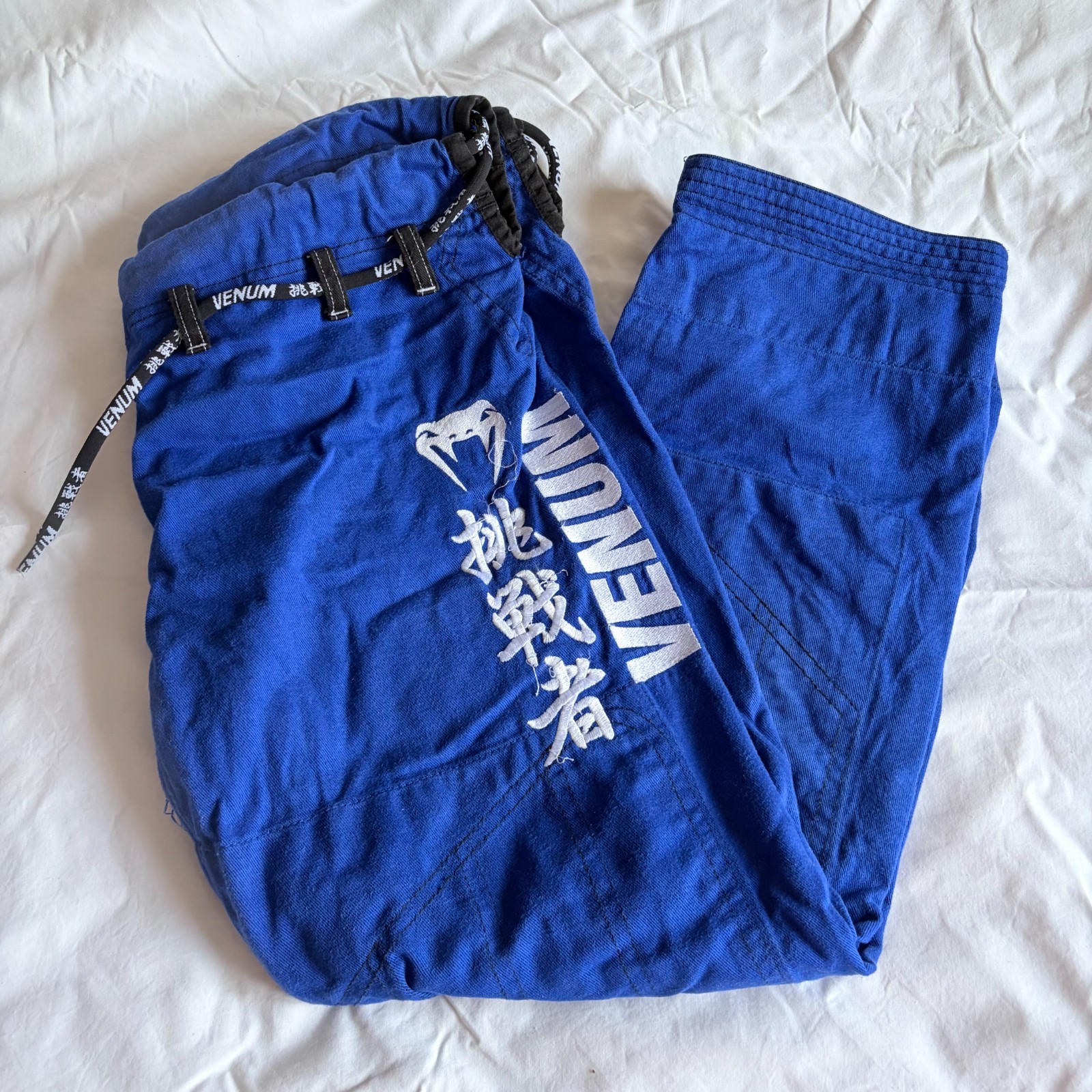 EUC Royal Blue Venum Challenger BJJ Gi Jiu Jitsu Uniform & Bag (Size A2)