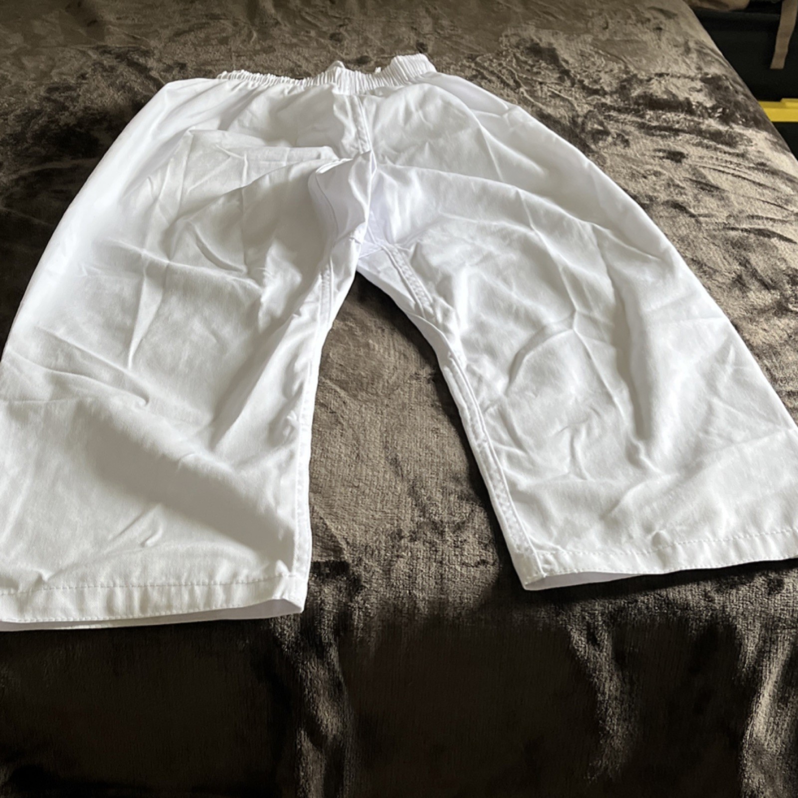 White Martial Arts Uniform Gi Set Karate Tae Kwon Do kid Unisex Size 1