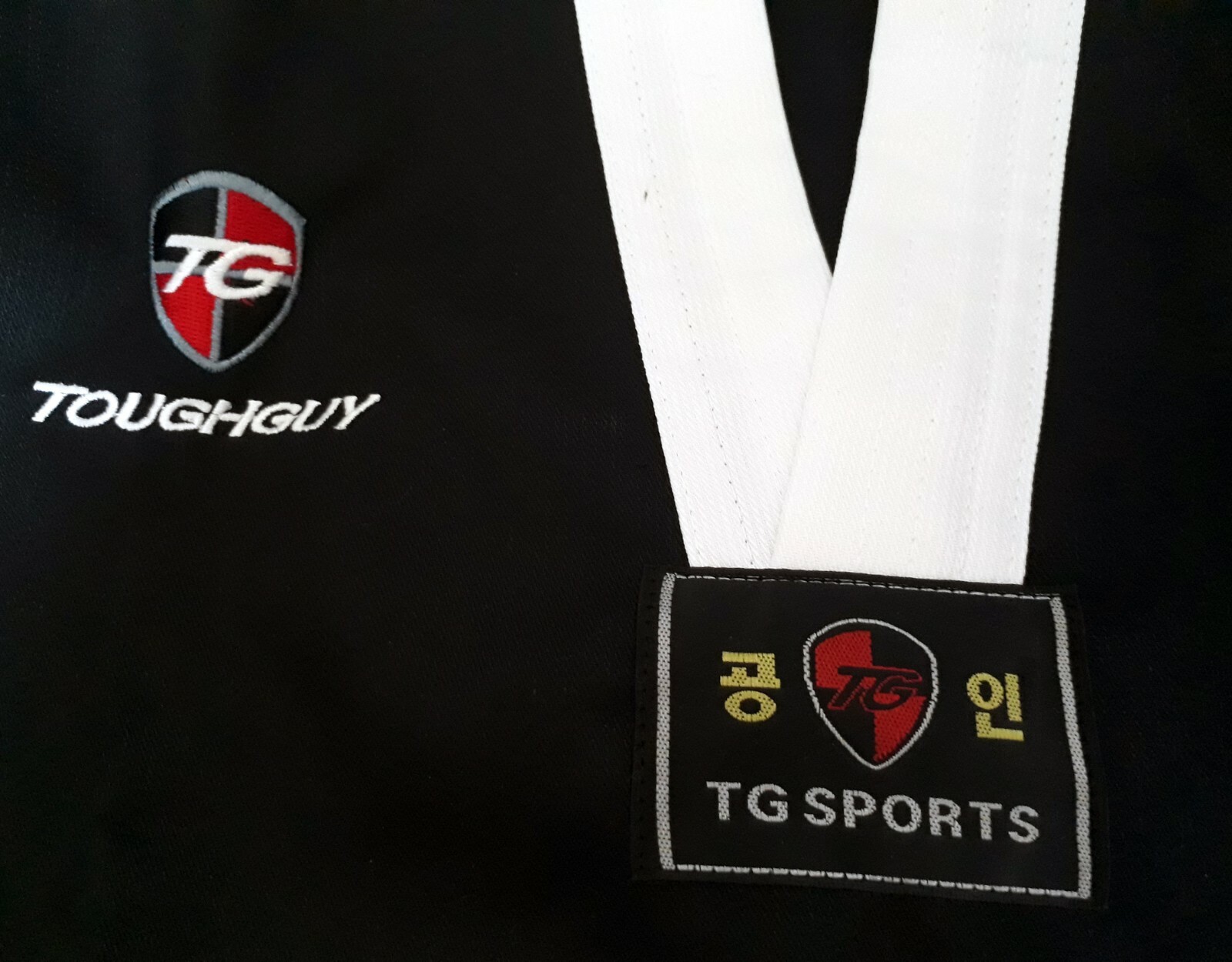 Tae Kwon Art V Neck Hero Uniform Dobok Gi Taekwondo Martial Arts TKD WTF KTA New