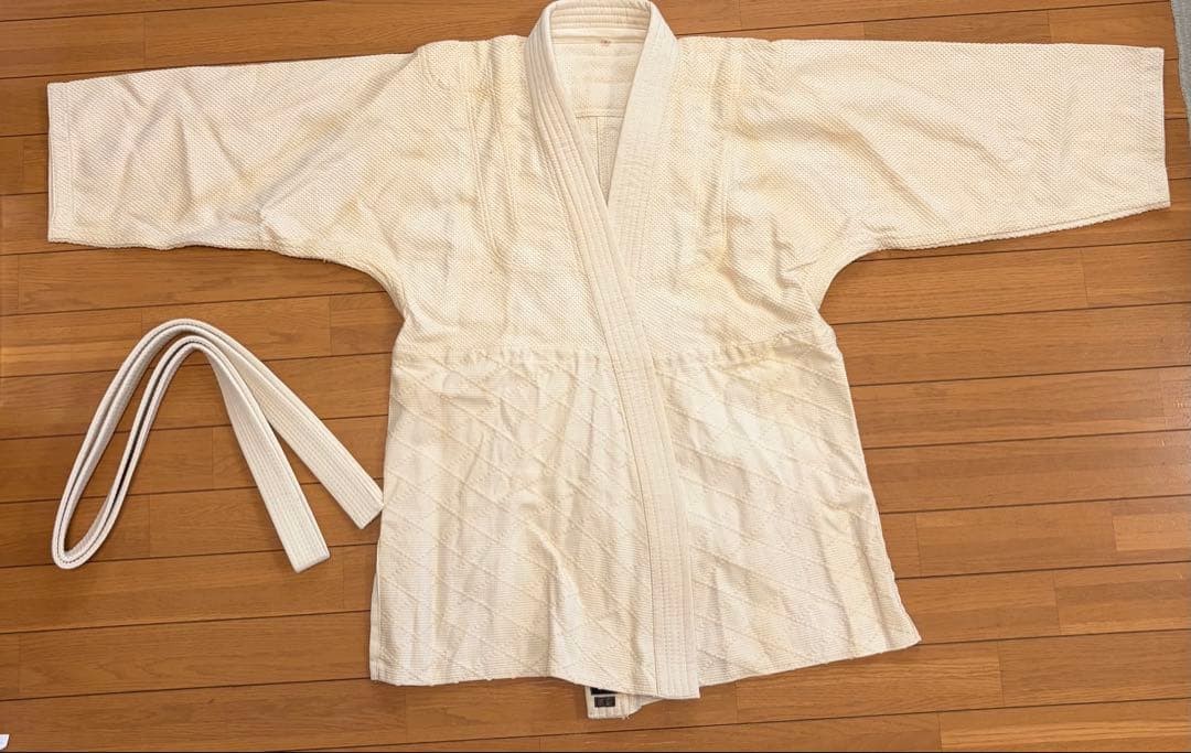 Judo Uniform Set (top And Bottom), Size 3, With White Belt, Cream Color.