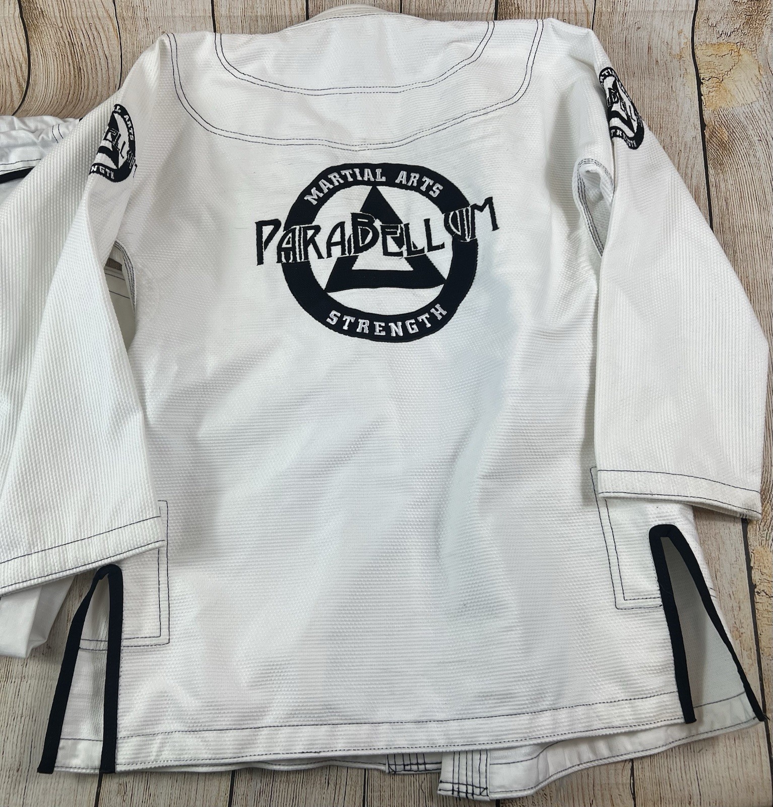 Women’s Parabellum Martial Arts Jiu-Jitsu Gi White Size F4 Top & Pants