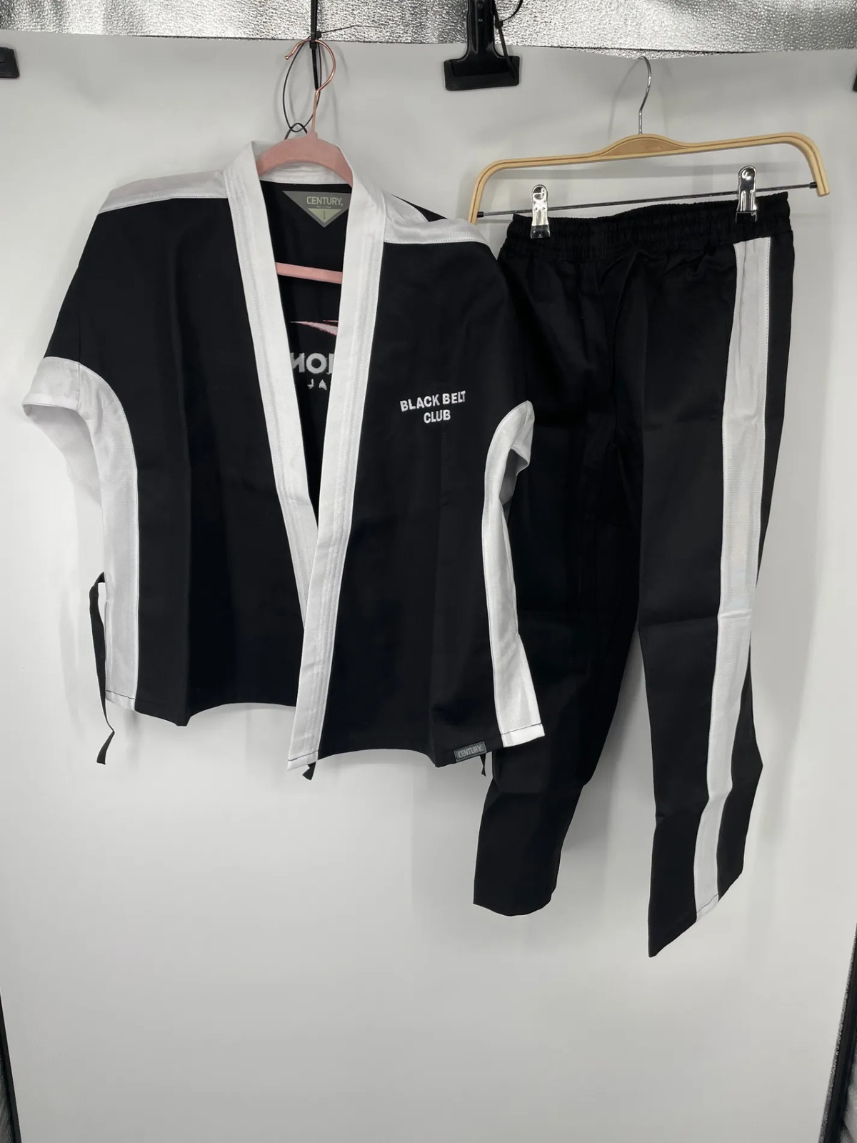 Century Youth Championship Martial Arts Uniform Gi Set Size 1 Black White