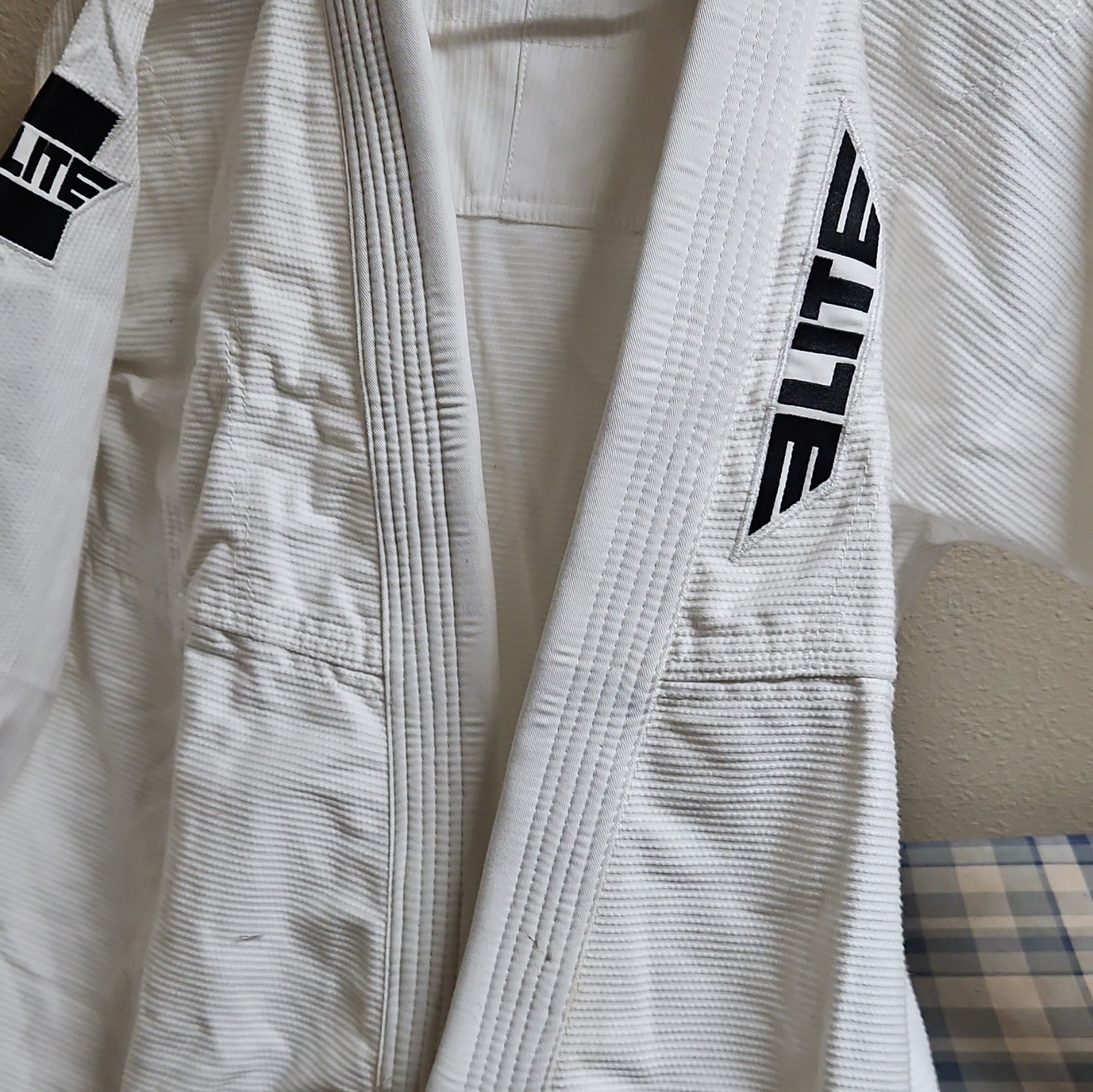 Elite Jiu-Jitsu Gi Uniform Set White Adult Female Size F4 Model Elite